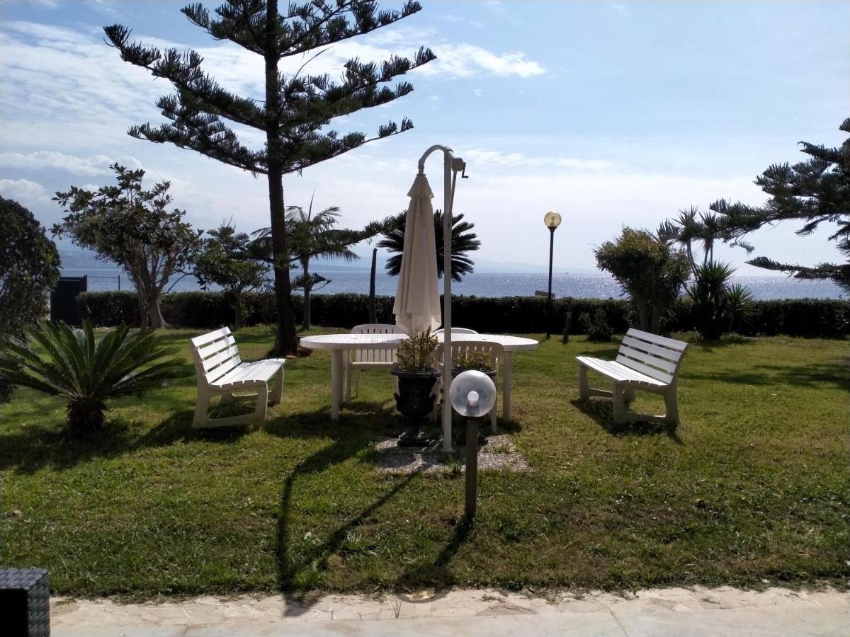 Villa Sullo Stretto Sant'Agata  Exterior photo